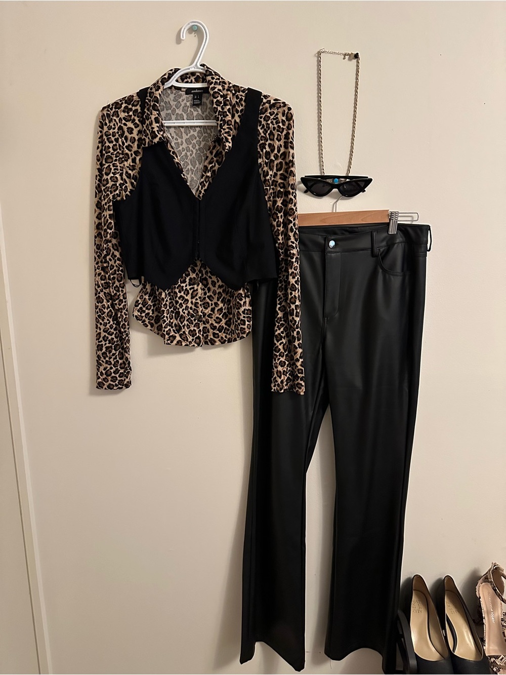 5 Piece Going Out Outfit - Size Large
